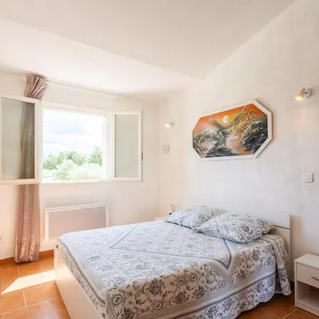 Le Beaucaire 6p - Appt Avec Piscine Partagee * Beaucaire (Gard)